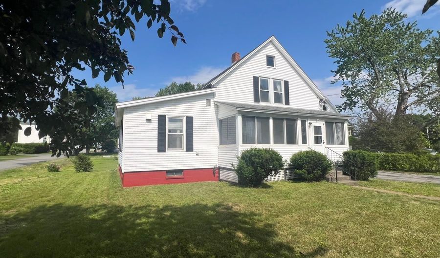 122 Marlboro Ave, Brattleboro, VT 05301 - 4 Beds, 2 Bath