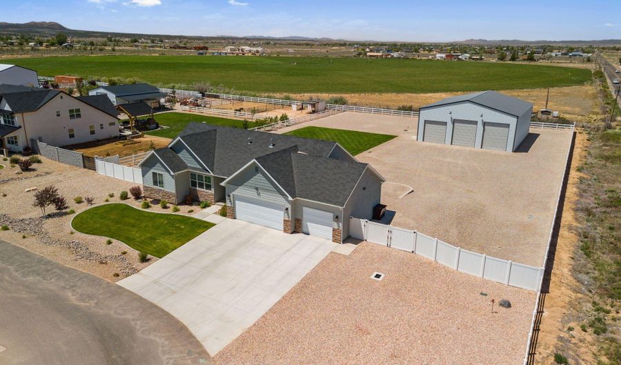 2318 W 3750 N, Cedar City, UT 84720 - 6 Beds, 4 Bath