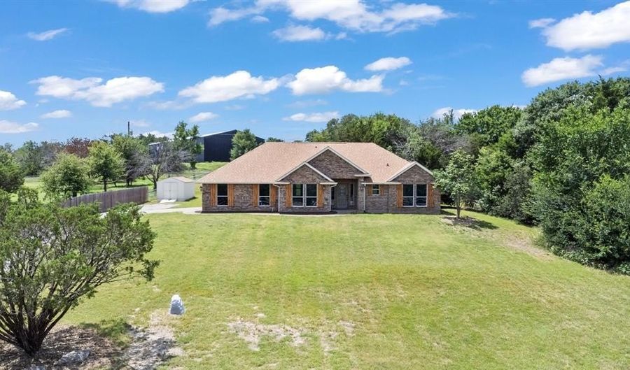 2517 Hayley Dr, Weatherford, TX 76085 - 3 Beds, 2 Bath