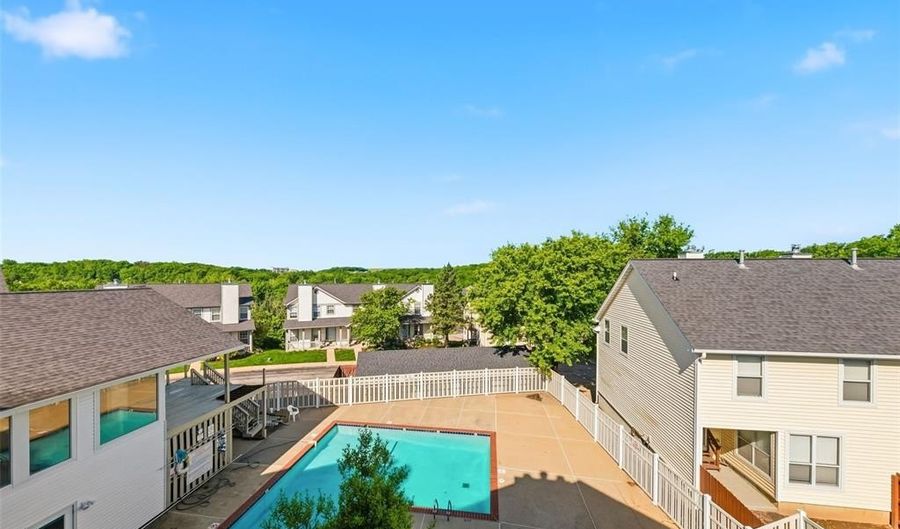 1445 Whispering Creek Dr J, Ballwin, MO 63021 - 2 Beds, 2 Bath
