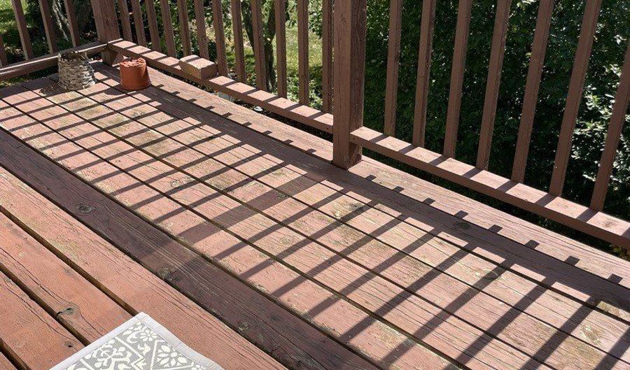 2043 Peach Tree Ln, Algonquin, IL 60102 - 3 Beds, 2 Bath