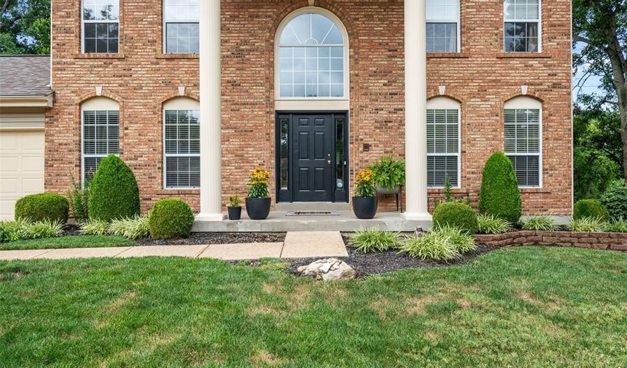 703 Trago Creek Dr, Ballwin, MO 63021 - 4 Beds, 4 Bath