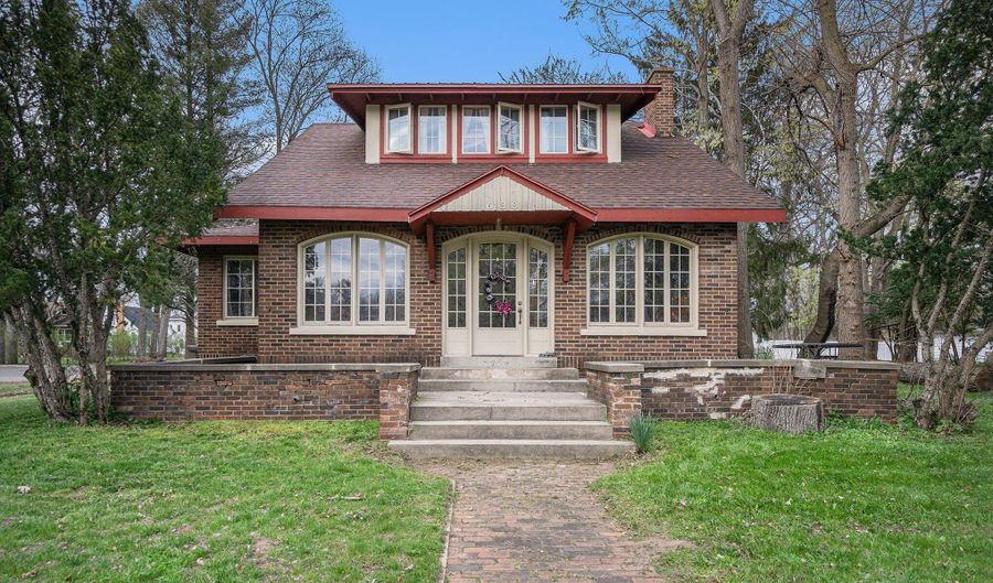 633 Marshall St, Allegan, MI 49010 - 4 Beds, 3 Bath