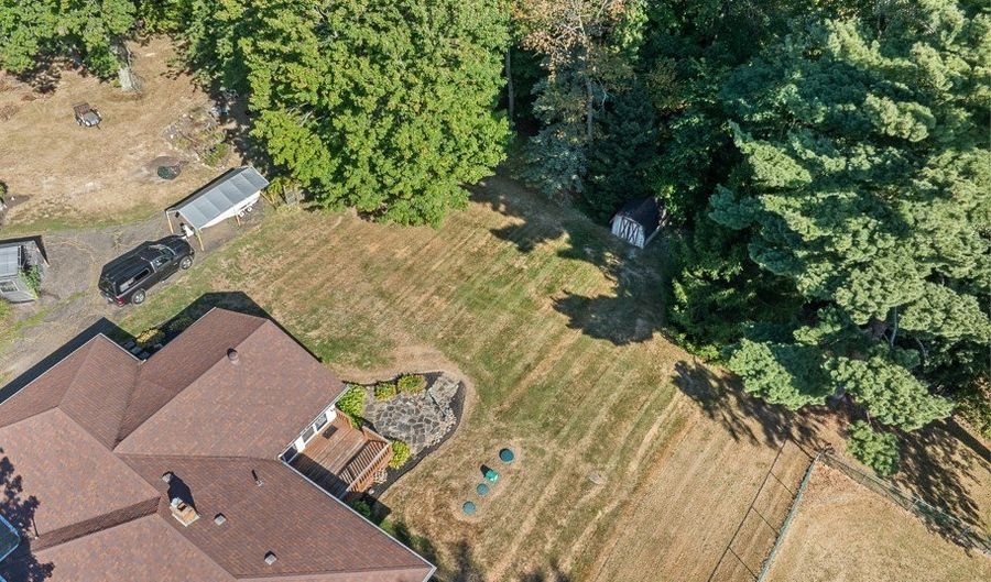 277 W Carol St, Alliance, OH 44601 - 3 Beds, 2 Bath