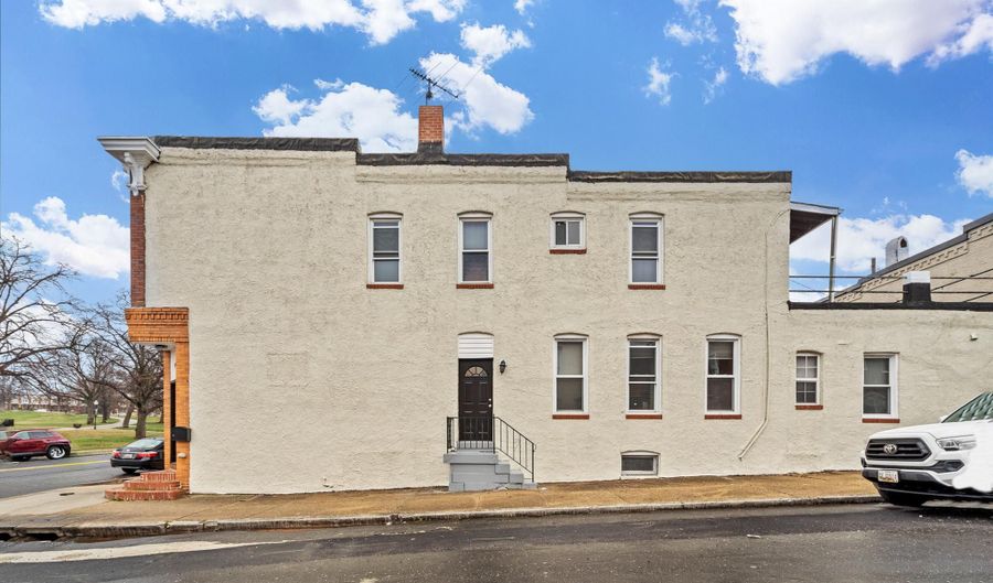 2921 EASTERN Ave, Baltimore, MD 21224 - 3 Beds, 3 Bath