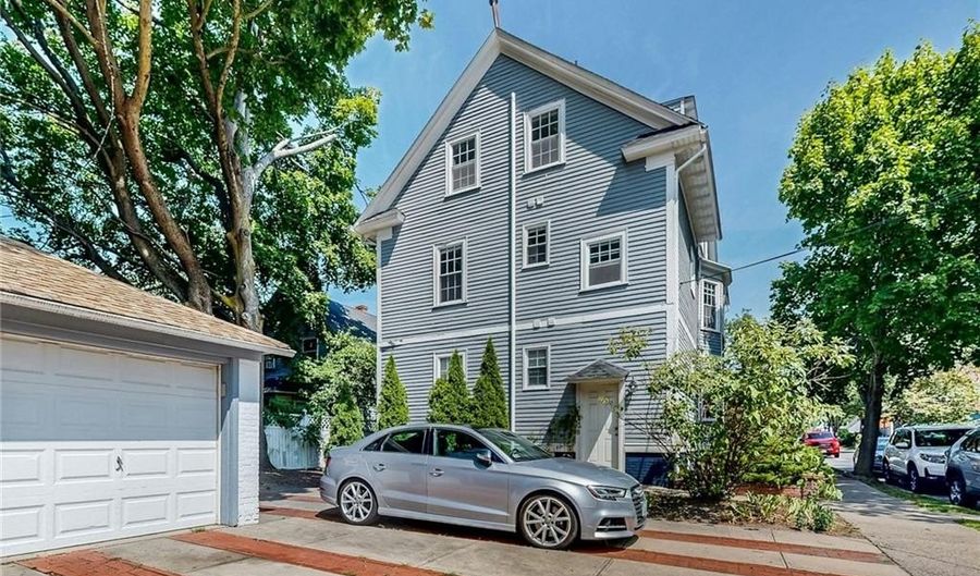 135 Sixth St 1, Providence, RI 02906 - 2 Beds, 2 Bath