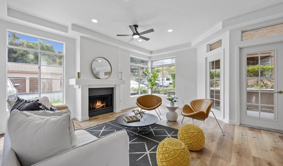 3581 Cameo Dr, Oceanside, CA 92056 - 2 Beds, 2 Bath