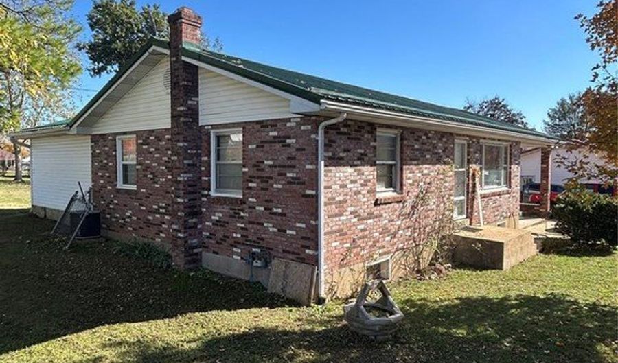 9 Tabitha Ln, Annapolis, MO 63620 - 3 Beds, 3 Bath