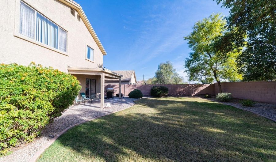 12339 W Glenrosa Ave, Avondale, AZ 85392 - 4 Beds, 3 Bath