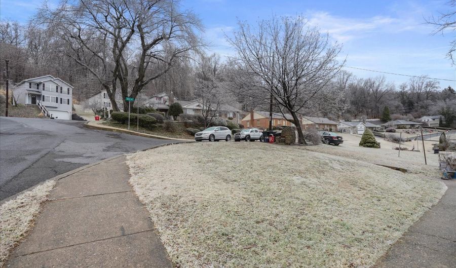 300 FRIEDENSBURG Rd, Reading, PA 19606 - 0 Beds, 0 Bath