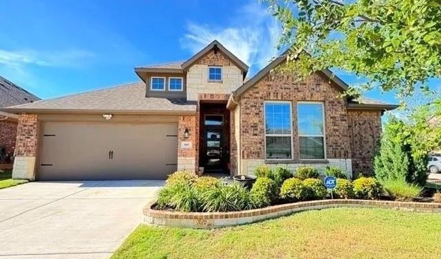 809 Elizabeth St, Anna, TX 75409 - 3 Beds, 2 Bath