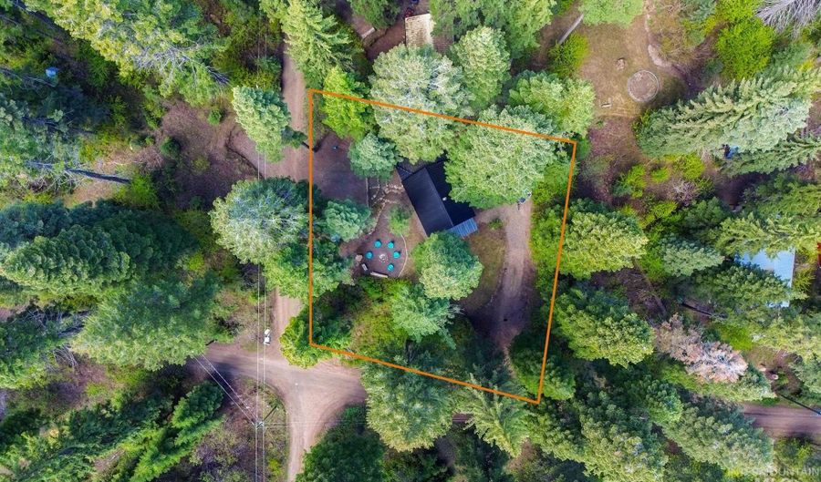 1221 Fox Rd, Cascade, ID 83611 - 2 Beds, 1 Bath