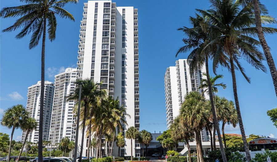 20515 E Country Club Dr 1848, Aventura, FL 33180 - 2 Beds, 2 Bath