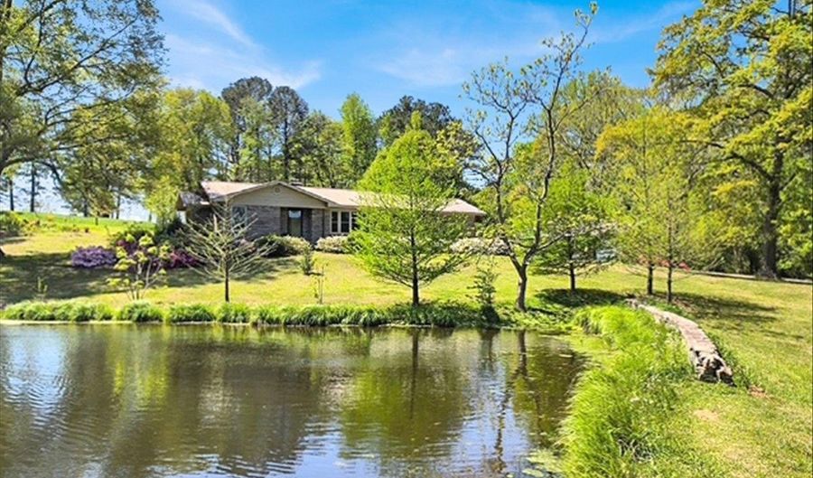 4975 Section Line Rd, Albertville, AL 35950 - 3 Beds, 2 Bath