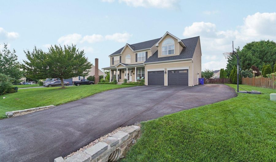 2642 INWOOD Dr, Adamstown, MD 21710 - 5 Beds, 5 Bath