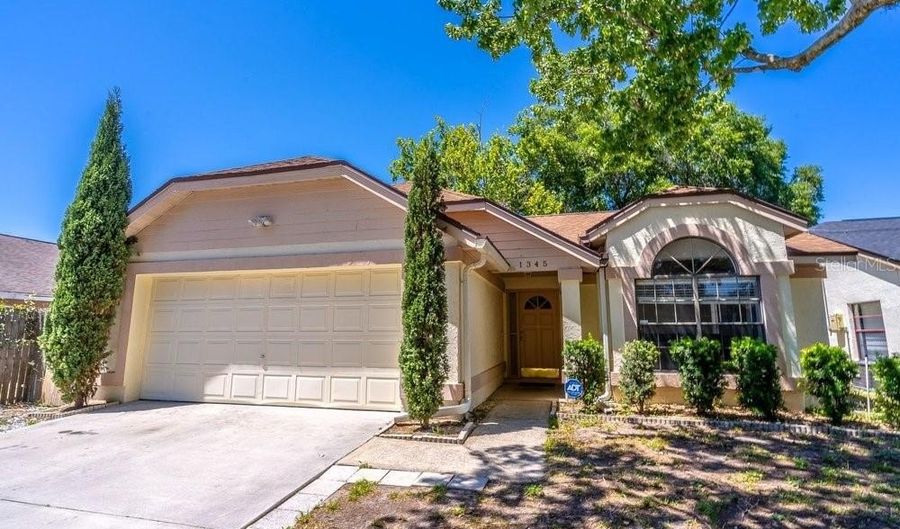 1345 TINDARO Dr, Apopka, FL 32703 - 2 Beds, 2 Bath