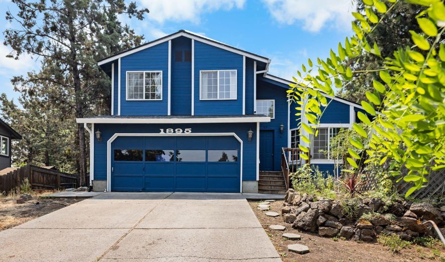 1895 NE Taylor Ct, Bend, OR 97701 - 3 Beds, 3 Bath