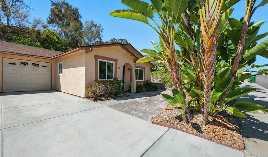 3935 San Ramon Dr, Oceanside, CA 92057 - 2 Beds, 2 Bath