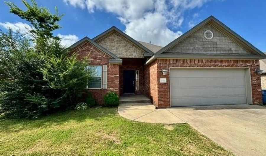 2701 SW Ledbury Cv, Bentonville, AR 72712 - 4 Beds, 2 Bath