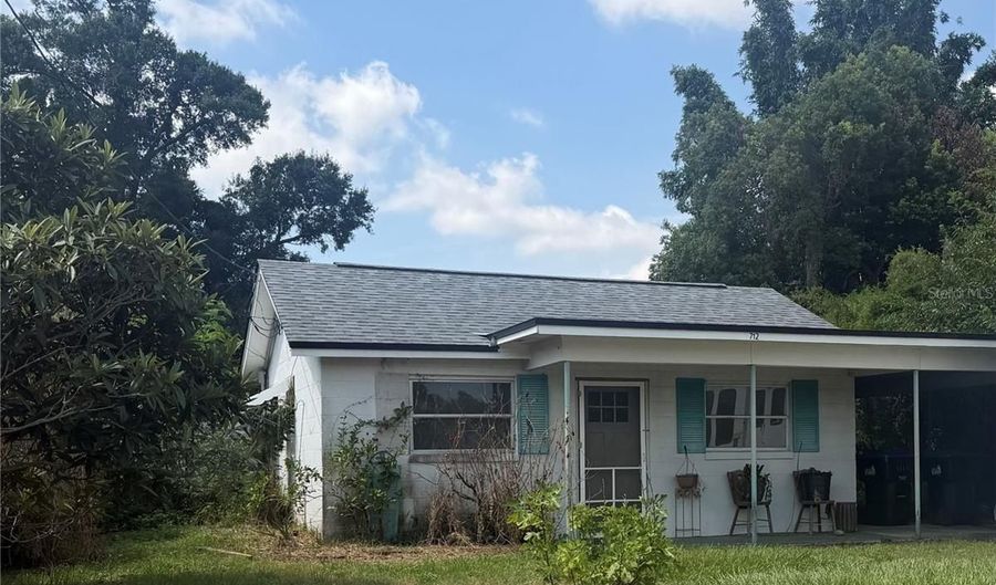 4916 ELI St, Orlando, FL 32804 - 5 Beds, 3 Bath