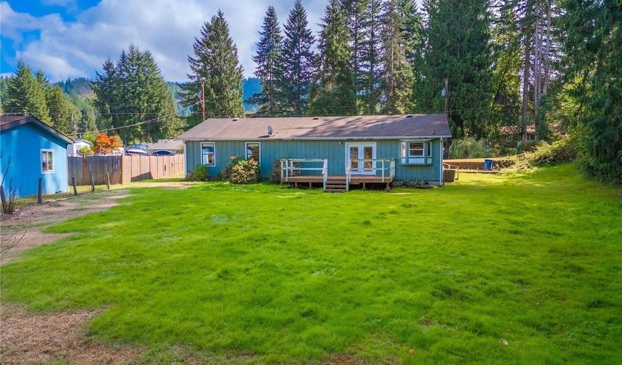 16416 Dogwood Ln, Arlington, WA 98223 - 3 Beds, 2 Bath