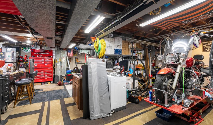 12 Shaw Dr, Alexandria, KY 41001 - 3 Beds, 2 Bath