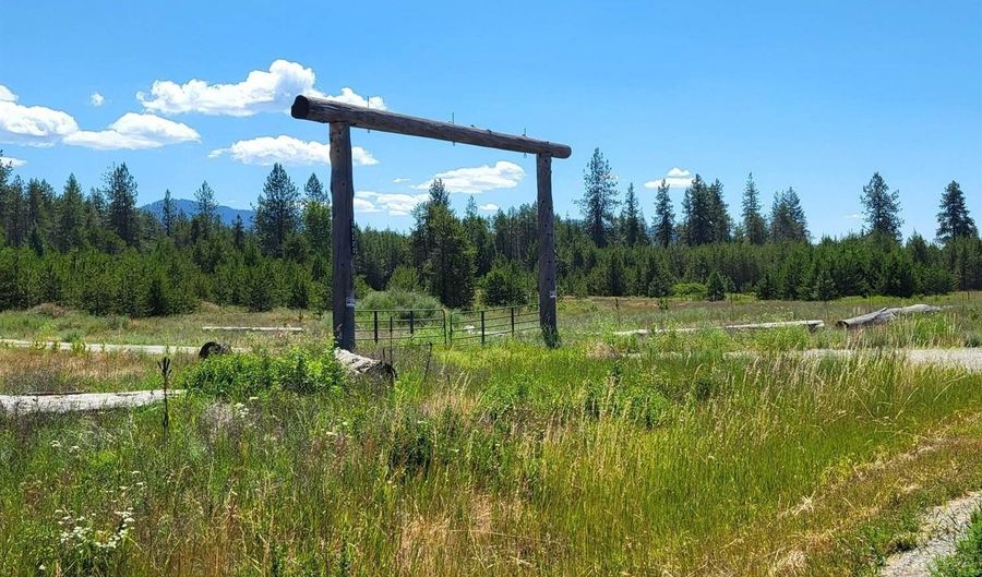 29222 N 1st St, Athol, ID 83801 - 1 Beds, 0 Bath