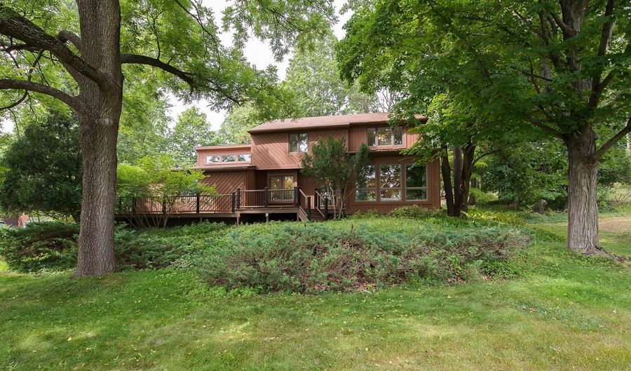 4730 Midway Dr, Ann Arbor, MI 48103 - 3 Beds, 3 Bath
