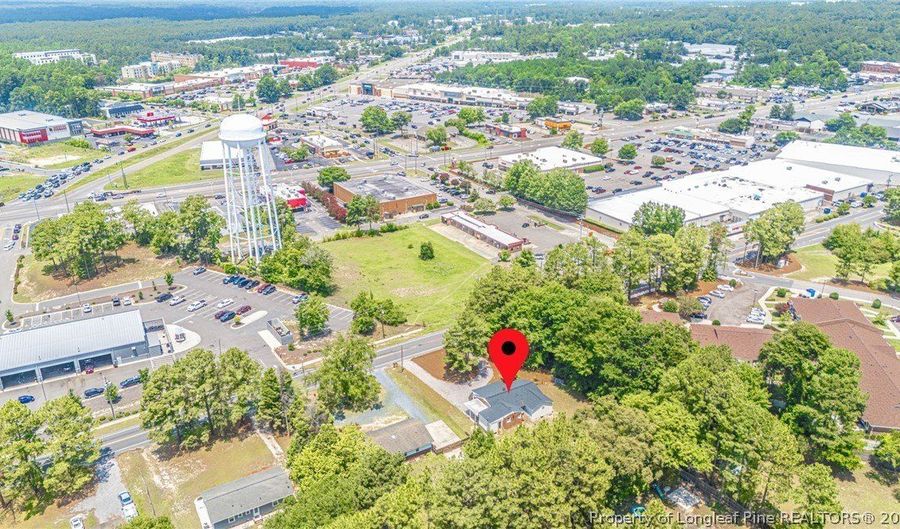 1710 N Poplar St, Aberdeen, NC 28315 - 4 Beds, 2 Bath
