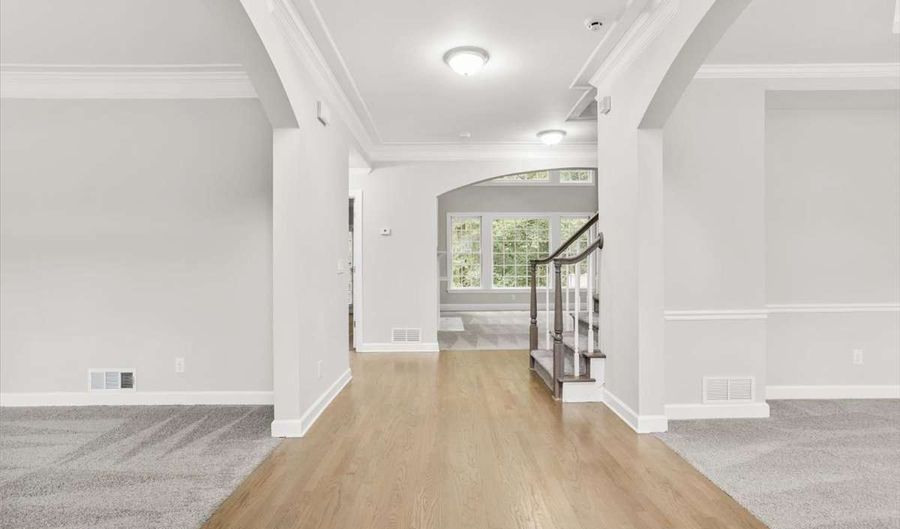 3425 Kingsland Cir, Berkeley Lake, GA 30096 - 5 Beds, 5 Bath