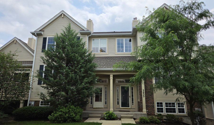 2631 N Greenwood Ave 2631, Arlington Heights, IL 60004 - 3 Beds, 4 Bath
