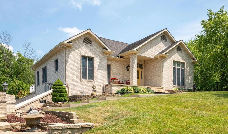 1500 N CR 1000 W, Anderson, IN 46012 - 3 Beds, 3 Bath