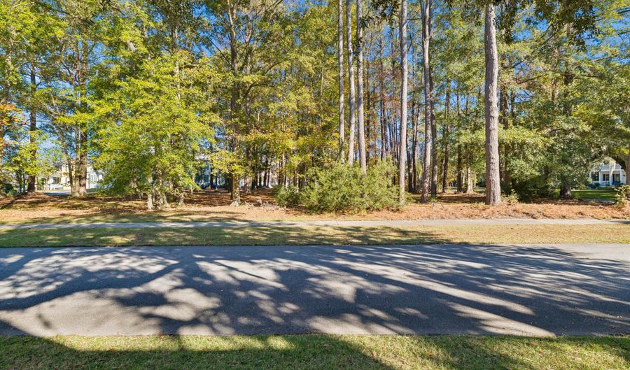 7 N Loudon, Beaufort, SC 29906 - 0 Beds, 0 Bath