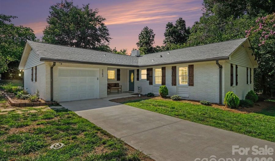 1203 Flintshire Dr, Albemarle, NC 28001 - 3 Beds, 2 Bath