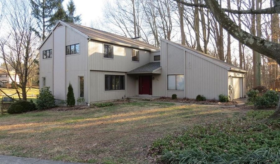 30 KINGS GRANT Rd, Hockessin, DE 19707 - 4 Beds, 3 Bath