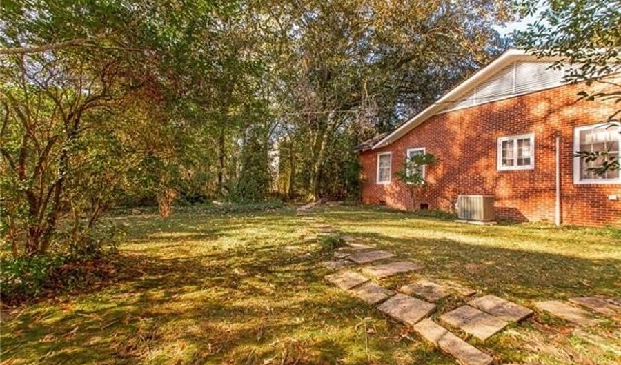 1126 FOUNDERS Dr, Bogalusa, LA 70427 - 4 Beds, 3 Bath