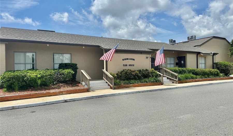 256 WINDMEADOWS St, Altamonte Springs, FL 32701 - 2 Beds, 1 Bath