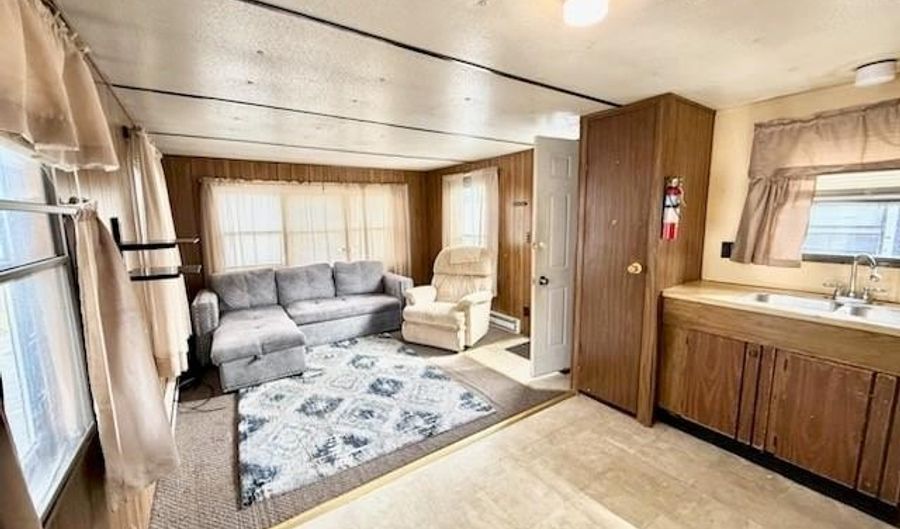 836 Forest Park Ave, Middletown, RI 02842 - 1 Beds, 1 Bath