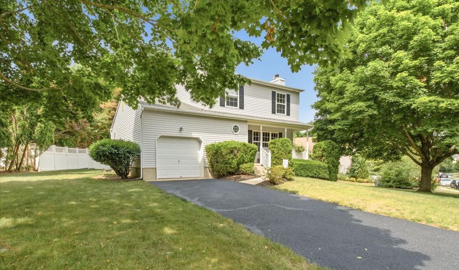 23 Pulaski Dr, Barnegat, NJ 08005 - 3 Beds, 2 Bath