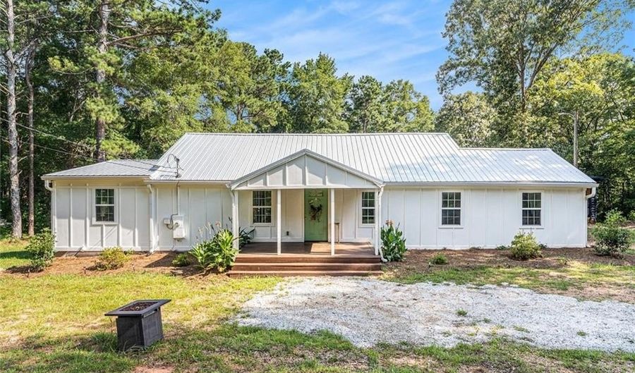 407 Johnstonville Rd, Barnesville, GA 30204 - 3 Beds, 2 Bath