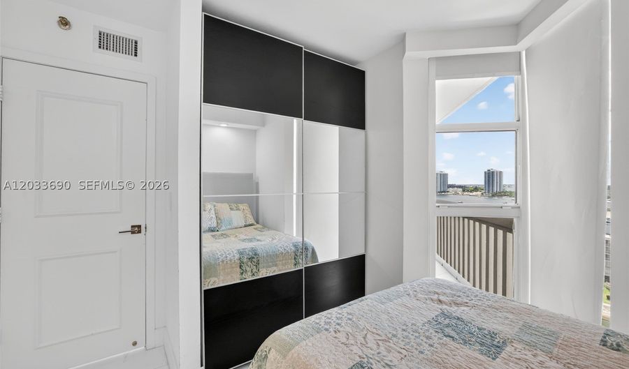 1000 Island Blvd 1410, Aventura, FL 33160 - 2 Beds, 2 Bath