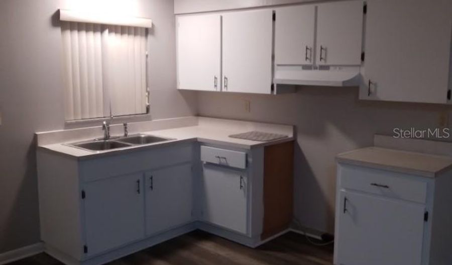27 W RAYMOND St, Avon Park, FL 33825 - 2 Beds, 1 Bath