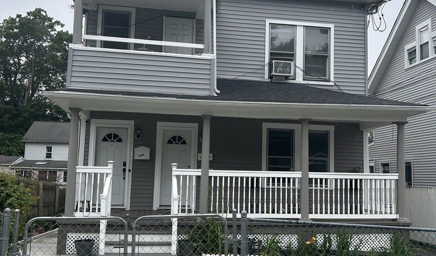 98 High St, Ansonia, CT 06401 - 2 Beds, 1 Bath