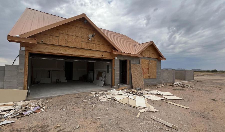 11655 W TUBAC Dr, Arizona City, AZ 85123 - 3 Beds, 2 Bath