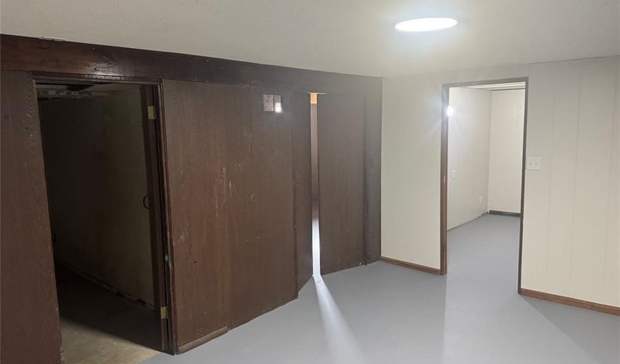 102 Debra Dr, Albers, IL 62215 - 3 Beds, 2 Bath