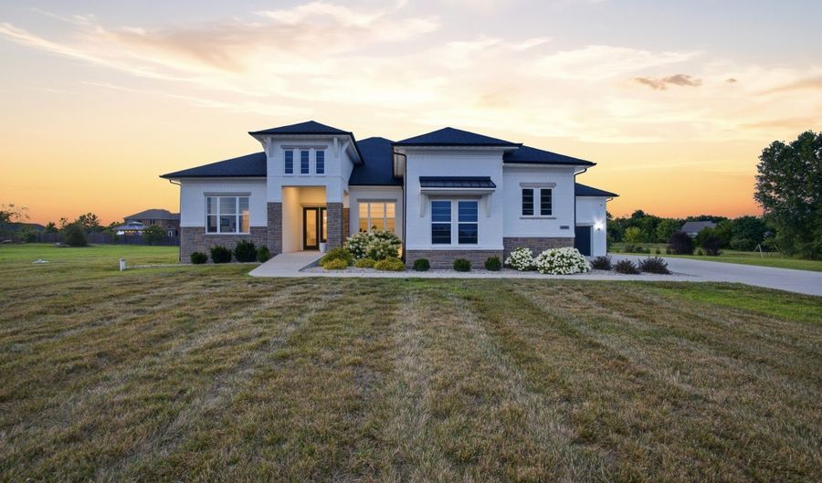 4190 E County Road 100 S, Avon, IN 46123 - 5 Beds, 5 Bath