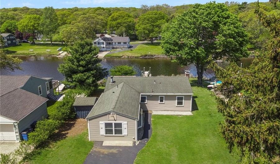106 N River Dr, Narragansett, RI 02882 - 3 Beds, 2 Bath