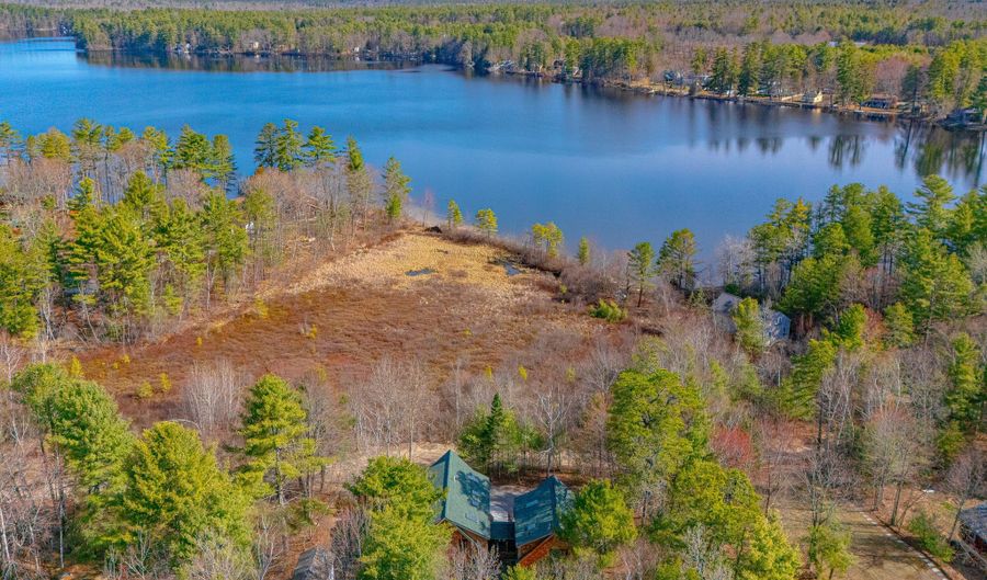 31 Dorothy Dr, Standish, ME 04084 - 5 Beds, 5 Bath
