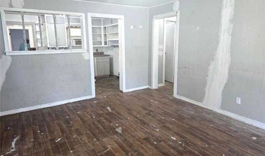 701 4th Ave SE, Ardmore, OK 73401 - 3 Beds, 1 Bath