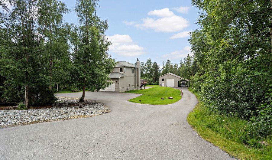 15250 Evergreen Ridge St, Anchorage, AK 99516 - 5 Beds, 4 Bath